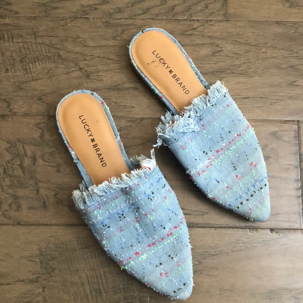 Lucky Brand Bapsee light denim fray mules, 7, GUC